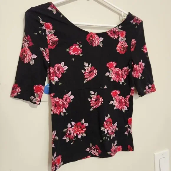 Arizona Blouse For Women Size XS Black Floral Stretch - Picture 3 of 8